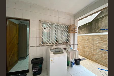 Casa à venda com 125m², 3 quartos e 2 vagas Casa à venda com 125m², 3 quartos e 2 vagasÁrea de Serviço