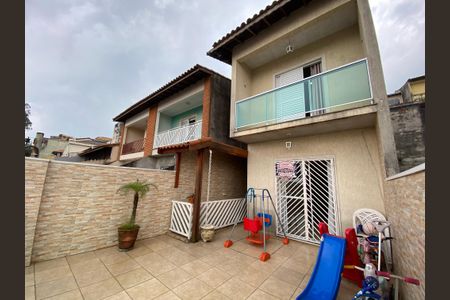 Casa à venda com 125m², 3 quartos e 2 vagas Casa à venda com 125m², 3 quartos e 2 vagasQuintal