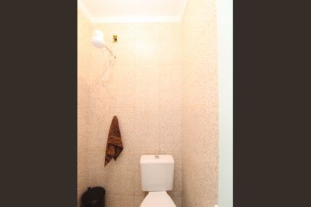 Casa à venda com 140m², 2 quartos e 1 vagaBanheiro de serviço