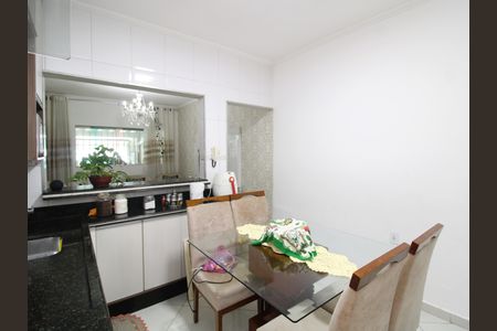 Casa à venda com 140m², 2 quartos e 1 vagaCozinha