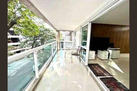 Apartamento à venda com 380m², 4 quartos e 2 vagas