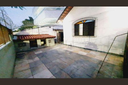 Casa à venda com 288m², 6 quartos e 5 vagas