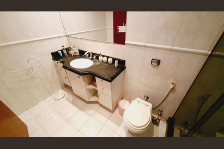 Casa à venda com 288m², 6 quartos e 5 vagas