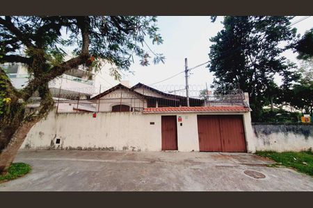 Casa à venda com 288m², 6 quartos e 5 vagas