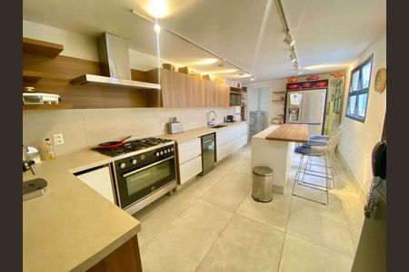 Apartamento à venda com 490m², 3 quartos e 4 vagas