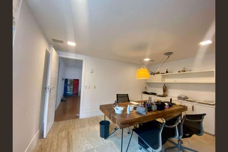 Apartamento à venda com 490m², 3 quartos e 4 vagas