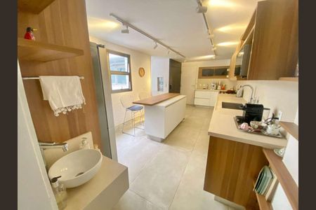 Apartamento à venda com 490m², 3 quartos e 4 vagas