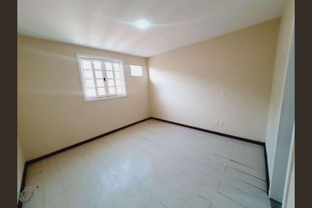 Casa à venda com 160m², 4 quartos e 4 vagas
