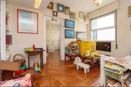 Apartamento à venda com 175m², 4 quartos e 1 vaga