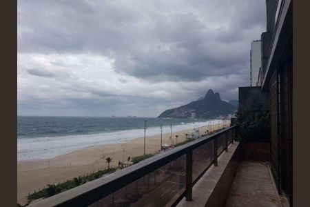 Apartamento à venda com 844m², 7 quartos e 4 vagas