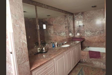 Apartamento à venda com 844m², 7 quartos e 4 vagas