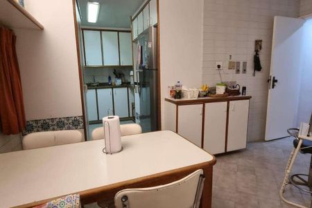 Apartamento à venda com 341m², 4 quartos e 2 vagas