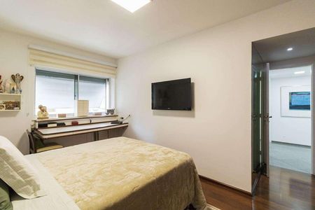 Apartamento à venda com 170m², 3 quartos e 3 vagas