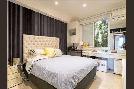 Apartamento à venda com 307m², 4 quartos e 3 vagas