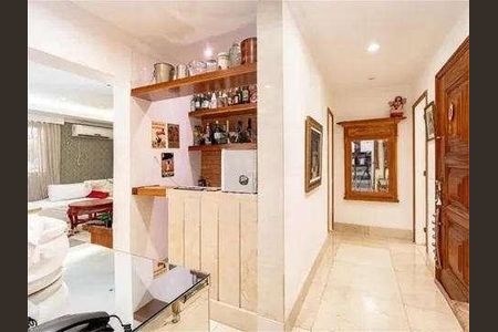 Apartamento à venda com 307m², 4 quartos e 3 vagas