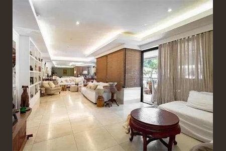 Apartamento à venda com 307m², 4 quartos e 3 vagas