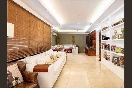 Apartamento à venda com 307m², 4 quartos e 3 vagas