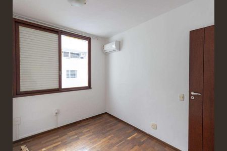 Apartamento à venda com 344m², 4 quartos e 2 vagas