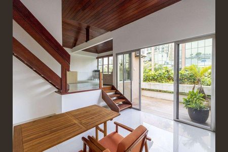 Apartamento à venda com 344m², 4 quartos e 2 vagas