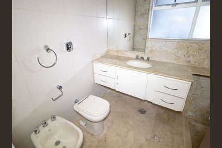 Apartamento à venda com 344m², 4 quartos e 2 vagas