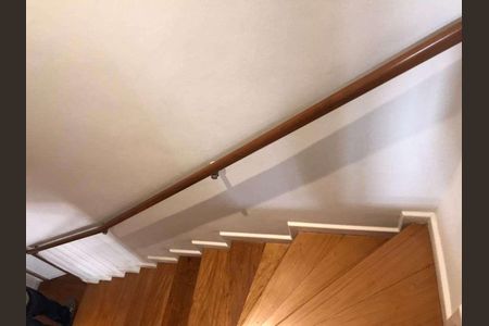 Casa à venda com 322m², 2 quartos e 2 vagas