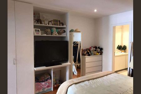 Casa à venda com 322m², 2 quartos e 2 vagas