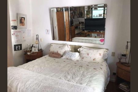 Casa à venda com 322m², 2 quartos e 2 vagas