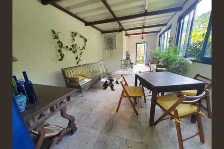 Casa à venda com 400m², 4 quartos e 4 vagas