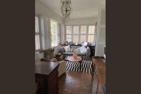 Casa à venda com 900m², 7 quartos e 3 vagas