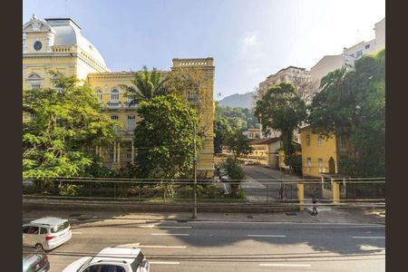 Casa à venda com 74m², 2 quartos e sem vaga