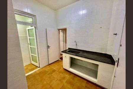 Apartamento à venda com 66m², 2 quartos e 1 vaga