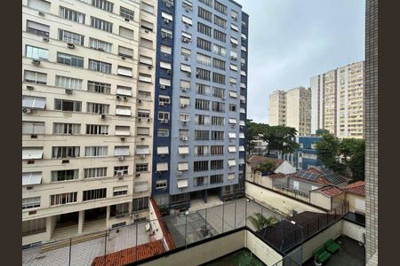 Apartamento à venda com 95m², 2 quartos e 1 vaga