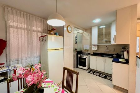 Apartamento à venda com 80m², 2 quartos e sem vagaCozinha