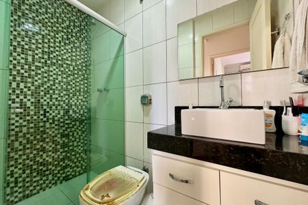 Apartamento à venda com 80m², 2 quartos e sem vagaBanheiro