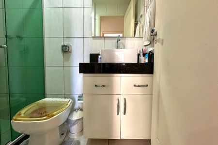 Apartamento à venda com 80m², 2 quartos e sem vagaBanheiro