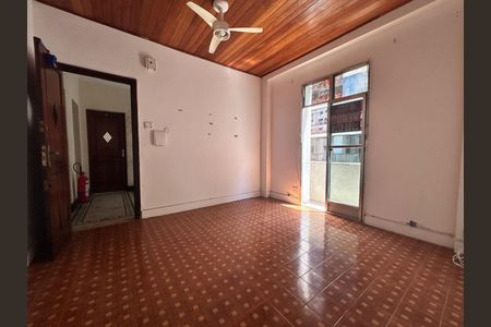 Apartamento à venda com 84m², 3 quartos e sem vaga