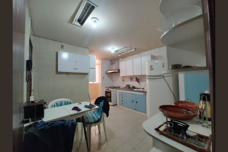 Apartamento à venda com 150m², 3 quartos e sem vaga