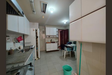 Apartamento à venda com 150m², 3 quartos e sem vaga