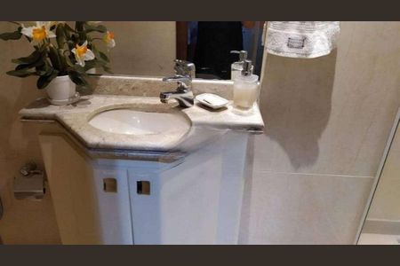 Apartamento à venda com 162m², 4 quartos e 1 vaga