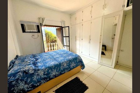 Casa à venda com 410m², 4 quartos e 2 vagas