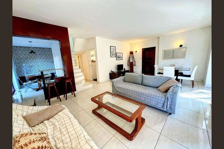 Casa à venda com 410m², 4 quartos e 2 vagas