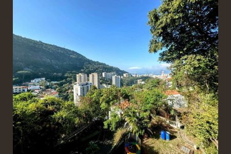 Casa à venda com 410m², 4 quartos e 2 vagas
