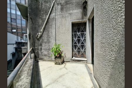 Casa à venda com 240m², 4 quartos e 2 vagas Casa à venda com 240m², 4 quartos e 2 vagasVaranda do quarto 3