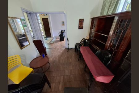 Casa à venda com 240m², 4 quartos e 2 vagas Casa à venda com 240m², 4 quartos e 2 vagasSala 2