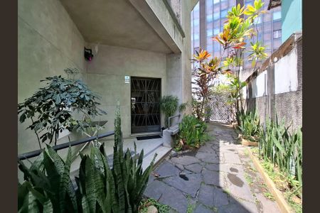 Casa à venda com 240m², 4 quartos e 2 vagas Casa à venda com 240m², 4 quartos e 2 vagasÁrea externa