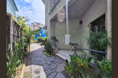 Casa à venda com 240m², 4 quartos e 2 vagas Casa à venda com 240m², 4 quartos e 2 vagasÁrea externa