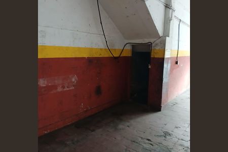 Casa à venda com 200m², 2 quartos e 4 vagas Casa à venda com 200m², 2 quartos e 4 vagasGaragem