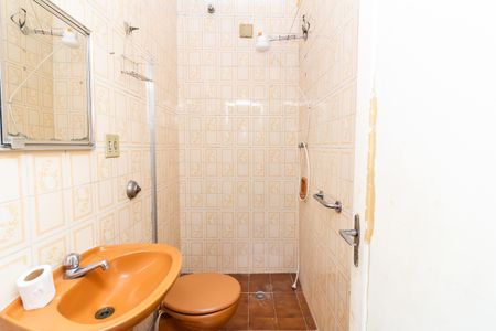 Casa à venda com 200m², 2 quartos e 4 vagas Casa à venda com 200m², 2 quartos e 4 vagasBanheiro