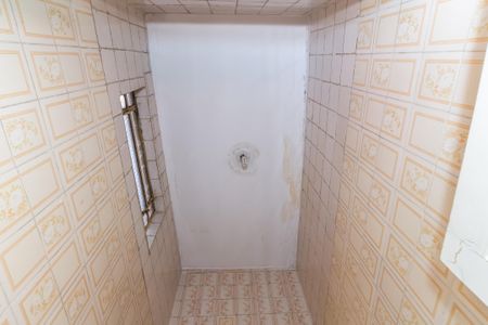 Casa à venda com 200m², 2 quartos e 4 vagas Casa à venda com 200m², 2 quartos e 4 vagasBanheiro