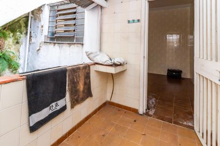 Casa à venda com 200m², 2 quartos e 4 vagas Casa à venda com 200m², 2 quartos e 4 vagasÁrea de Serviço